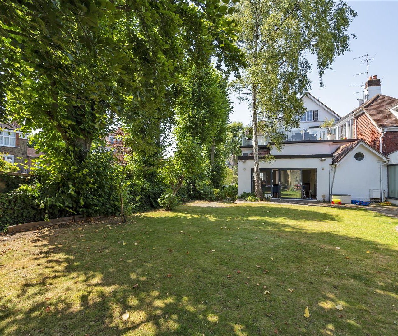 Kidderpore Avenue Hampstead NW3 7SP