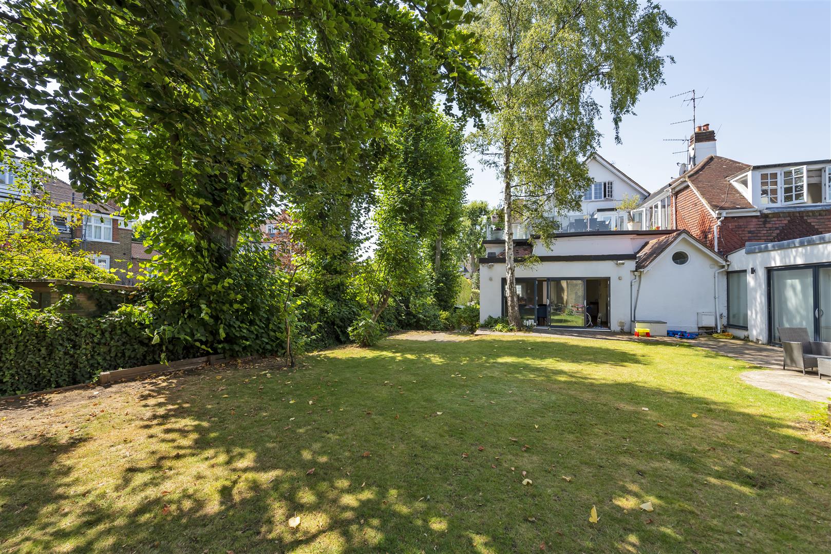 Kidderpore Avenue Hampstead NW3 7SP