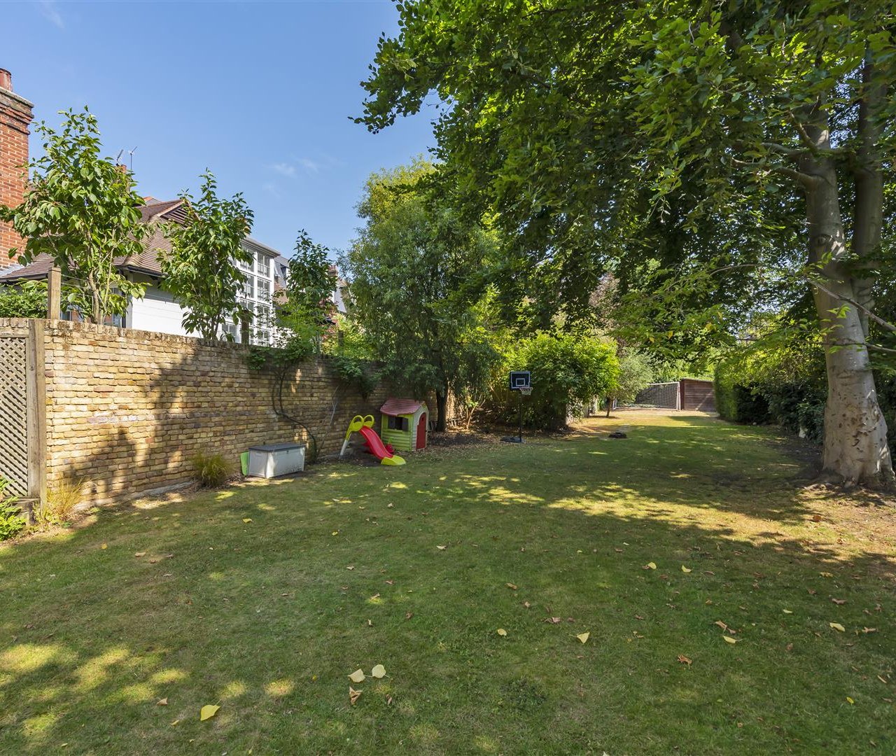 Kidderpore Avenue Hampstead NW3 7SP