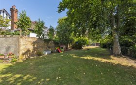 Kidderpore Avenue Hampstead NW3 7SP