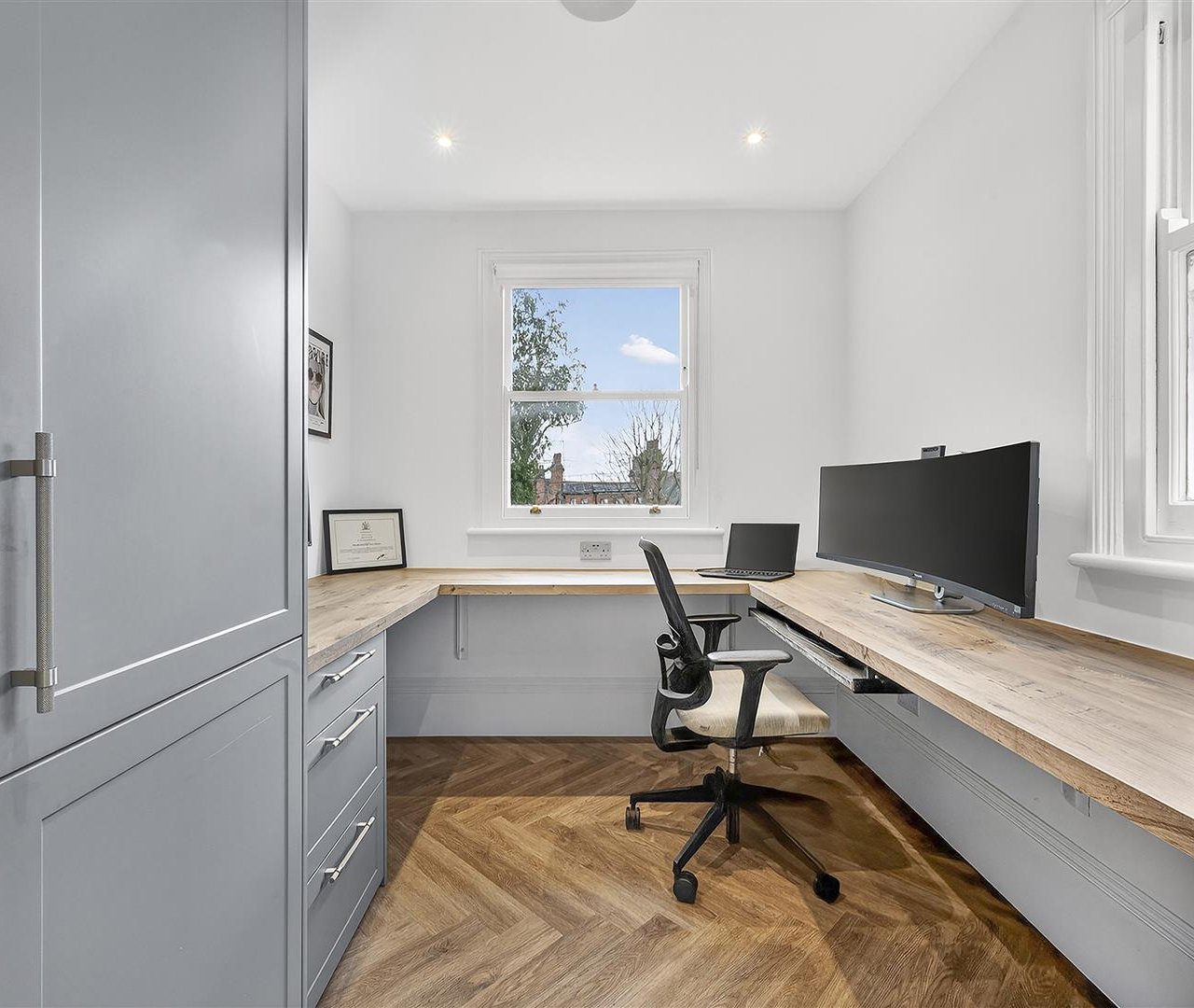 Lindfield Gardens, Hampstead, NW3 6PX