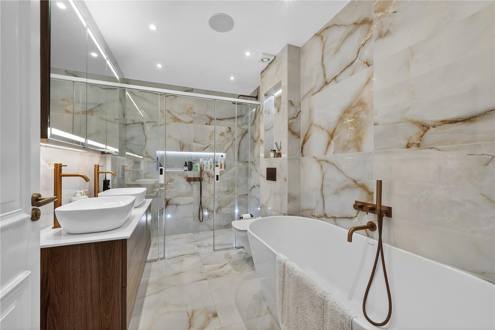 Lindfield Gardens, Hampstead, NW3 6PX