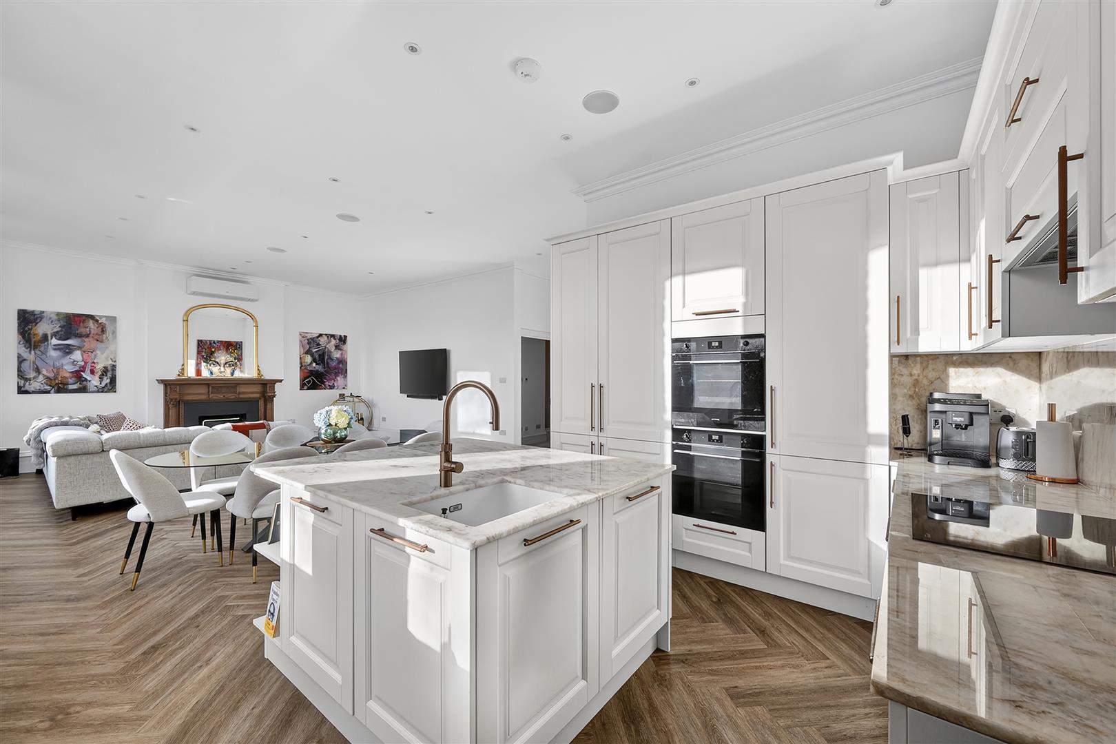 Lindfield Gardens, Hampstead, NW3 6PX