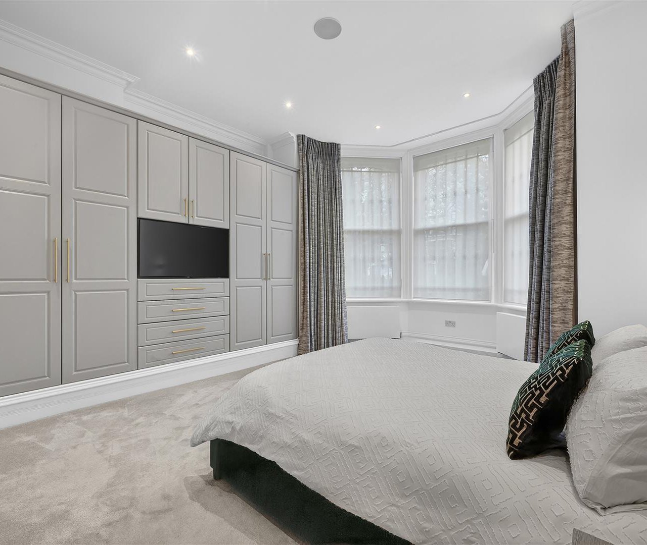 Lindfield Gardens, Hampstead, NW3 6PX