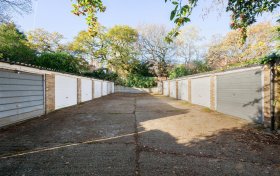 Templewood Avenue Hampstead NW3 7UY