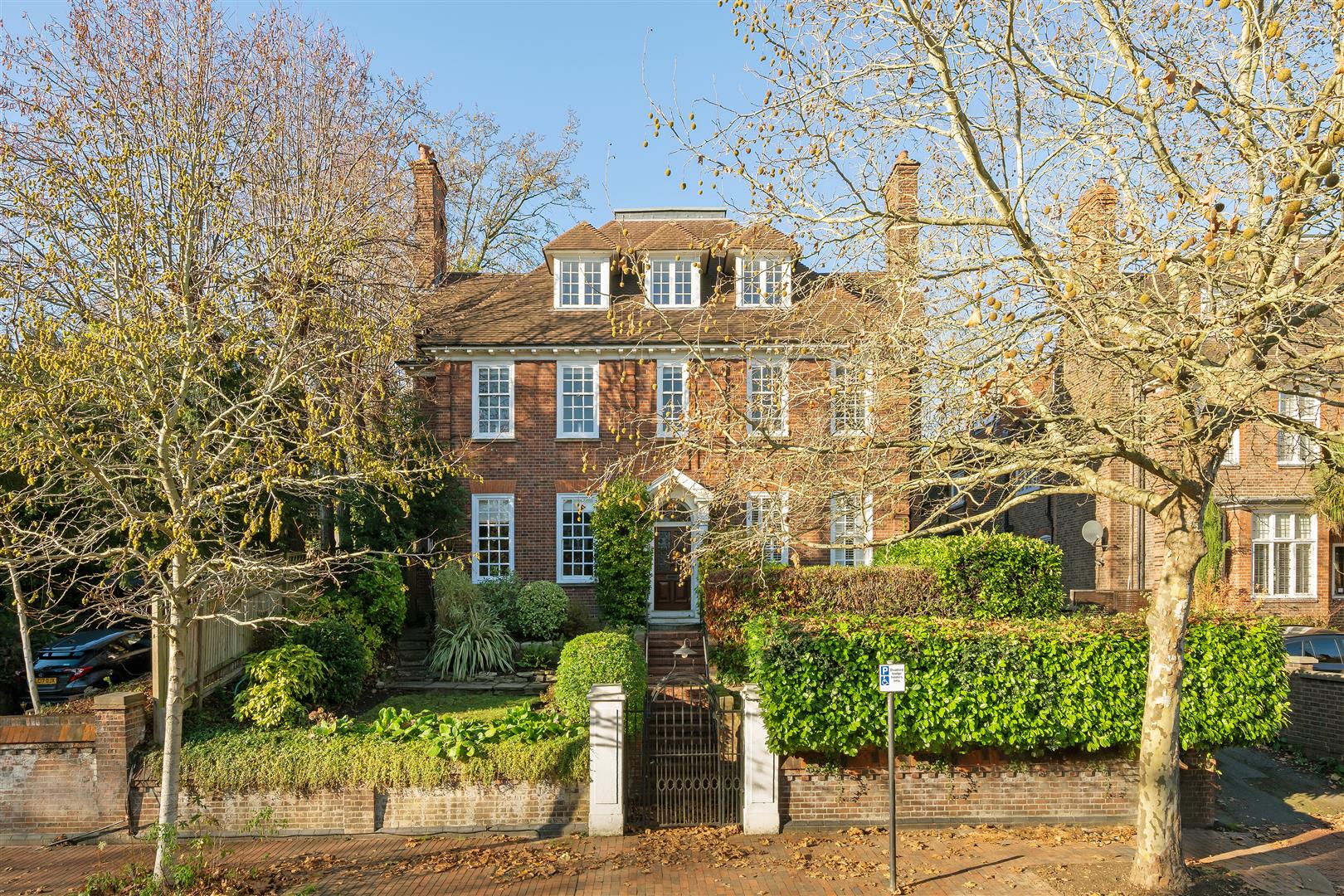 Templewood Avenue Hampstead NW3 7UY