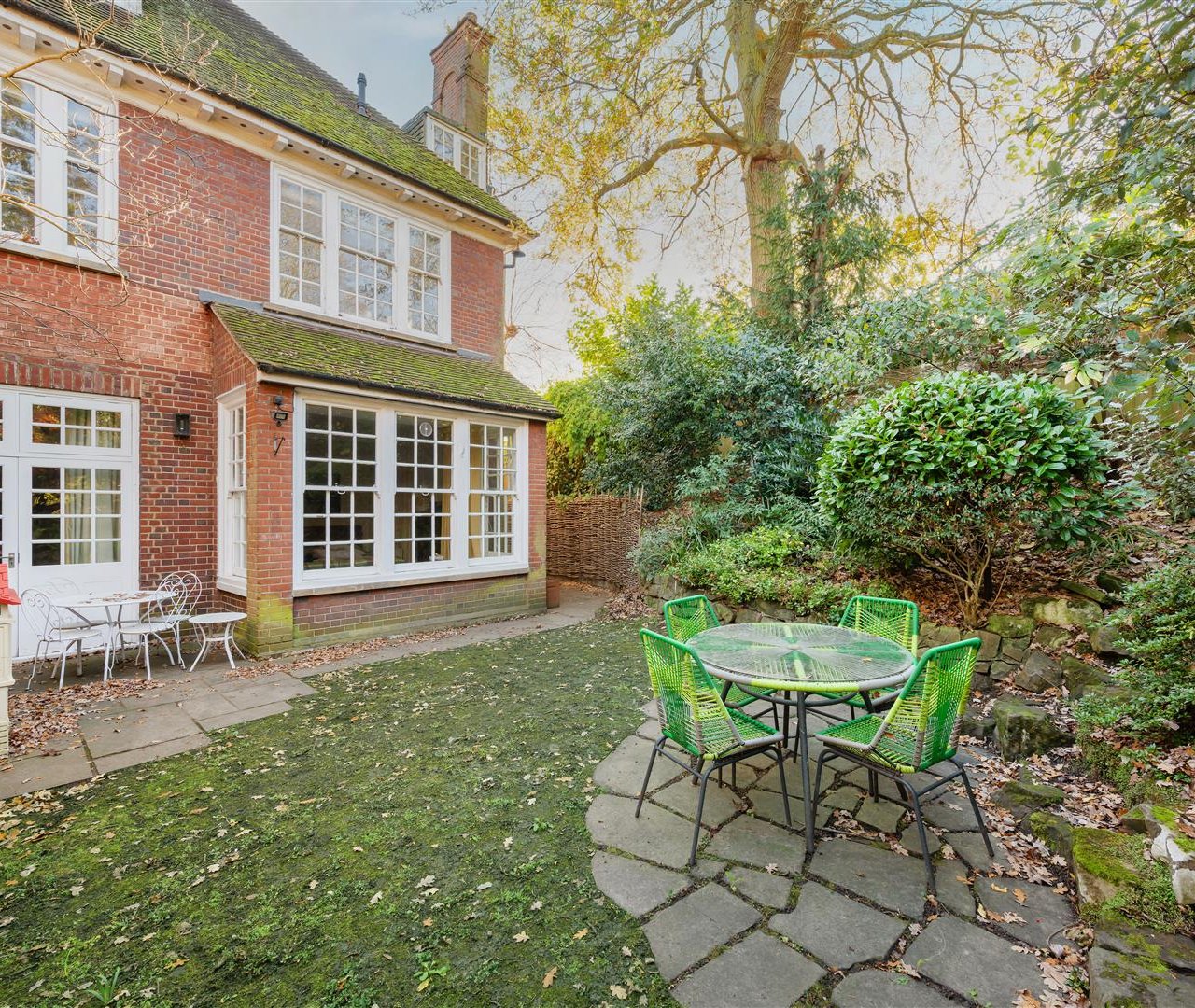 Templewood Avenue Hampstead NW3 7UY