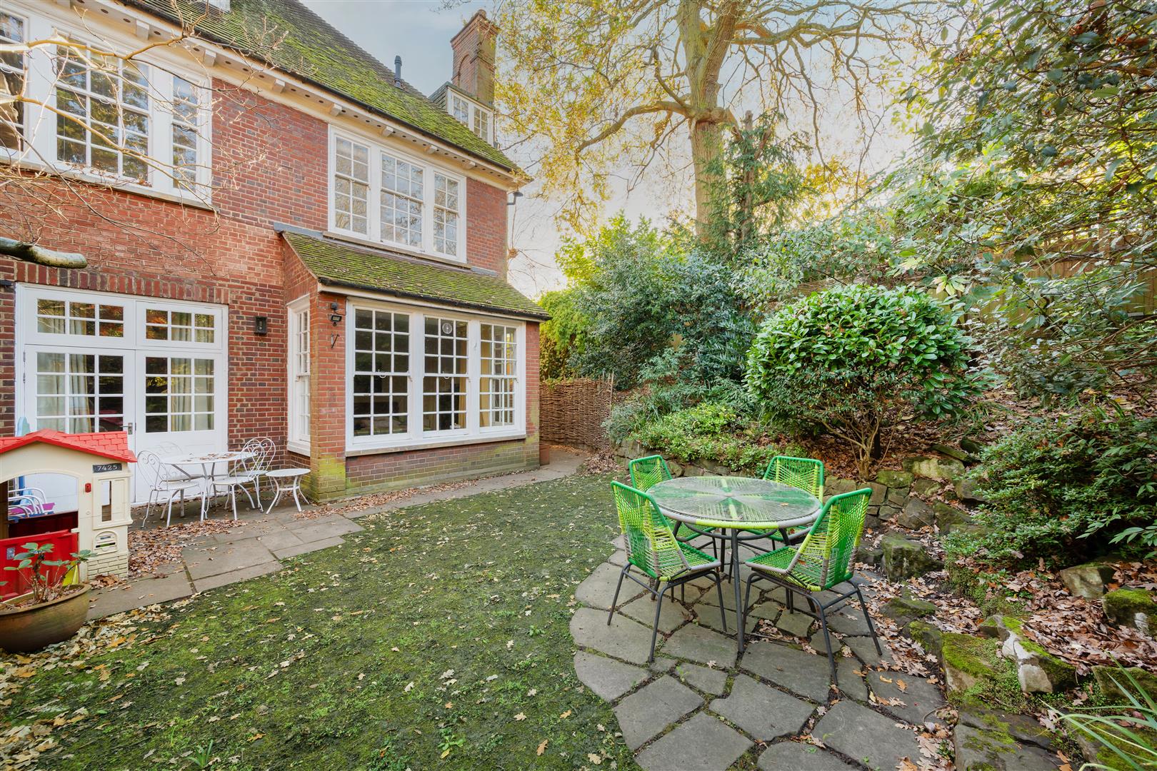 Templewood Avenue Hampstead NW3 7UY