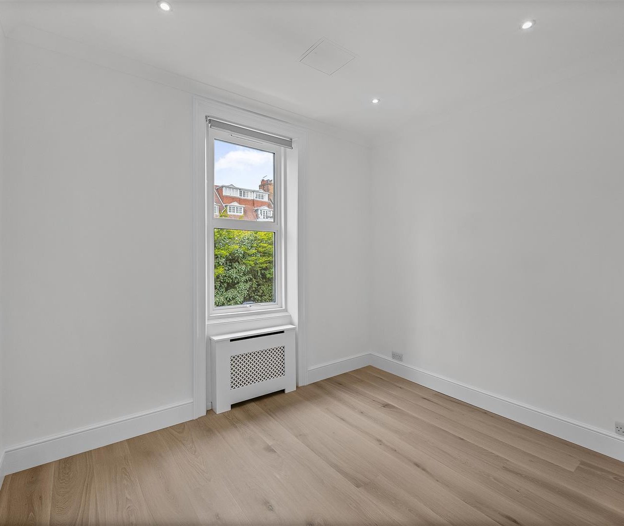 Lyndhurst Gardens, London, NW3 5NS
