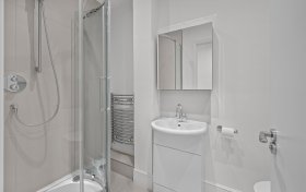 Lyndhurst Gardens, London, NW3 5NS