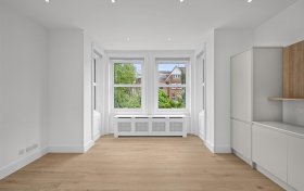 Lyndhurst Gardens, London, NW3 5NS