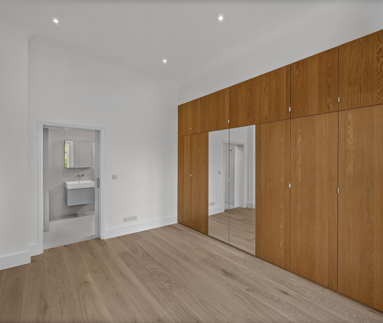 Lyndhurst Gardens, London, NW3 5NS