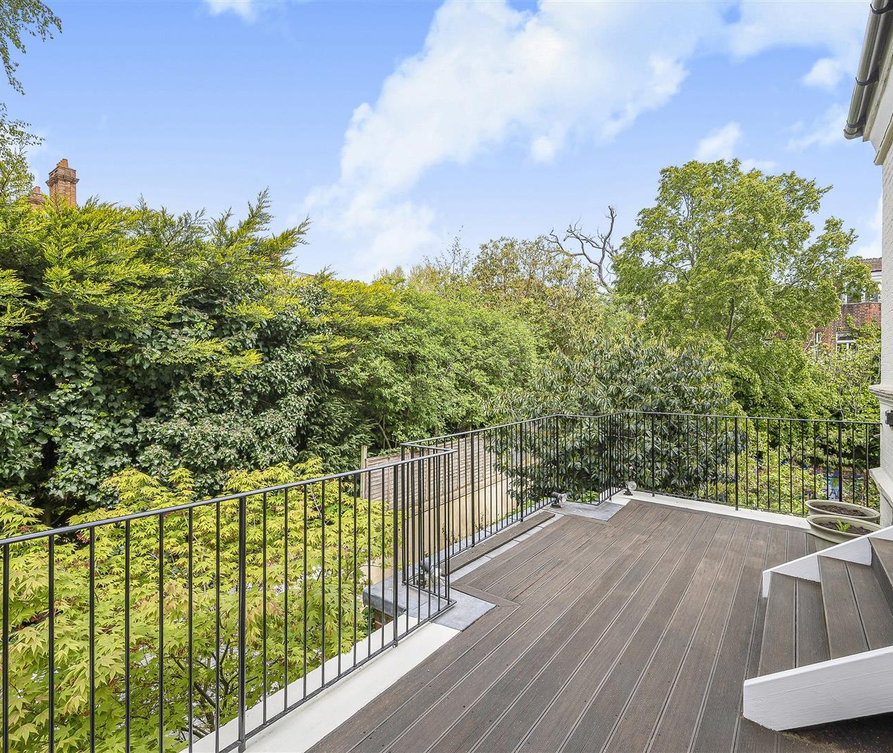 Lyndhurst Gardens, London, NW3 5NS
