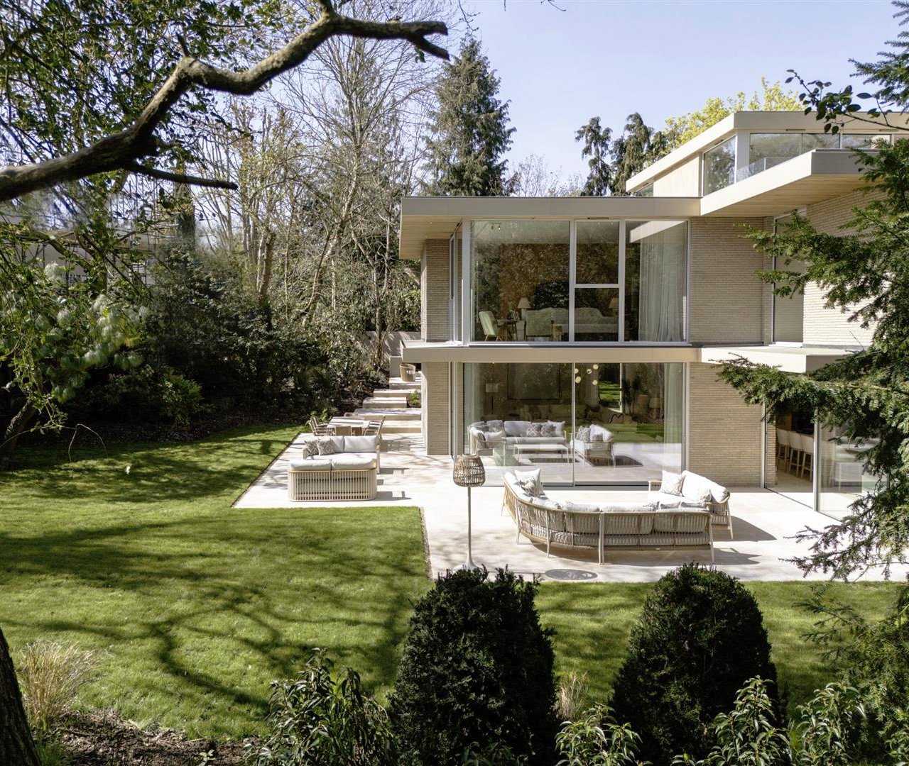 Beechworth Close, Hampstead, NW3 7UT
