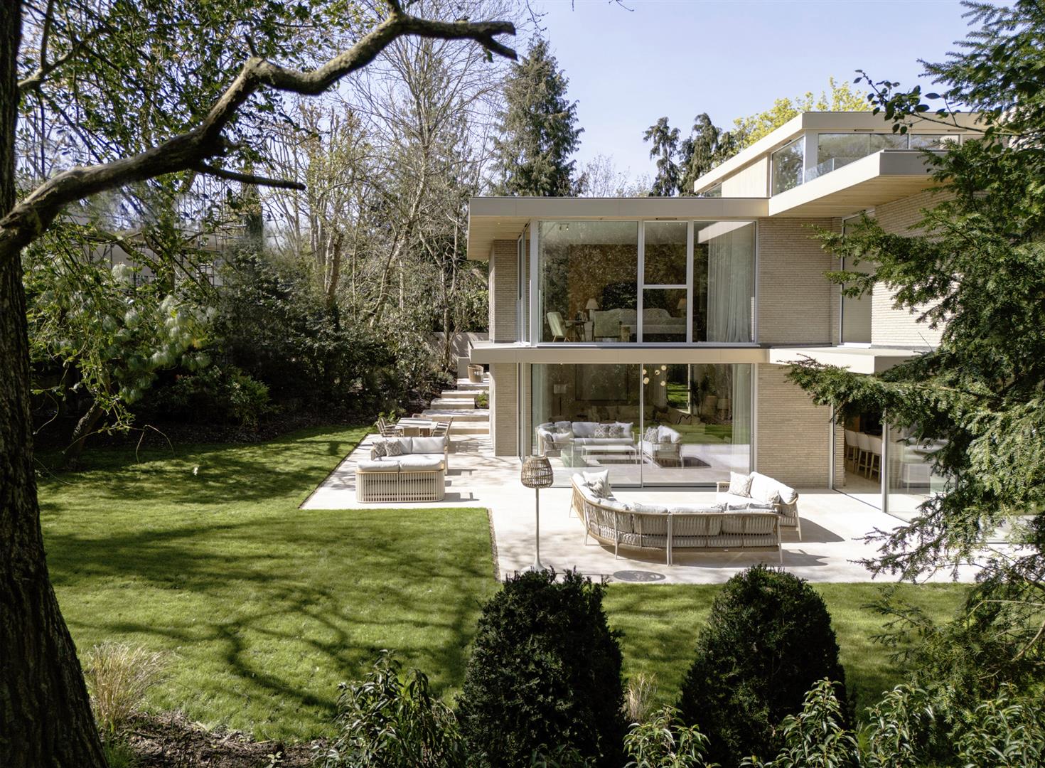 Beechworth Close, Hampstead, NW3 7UT