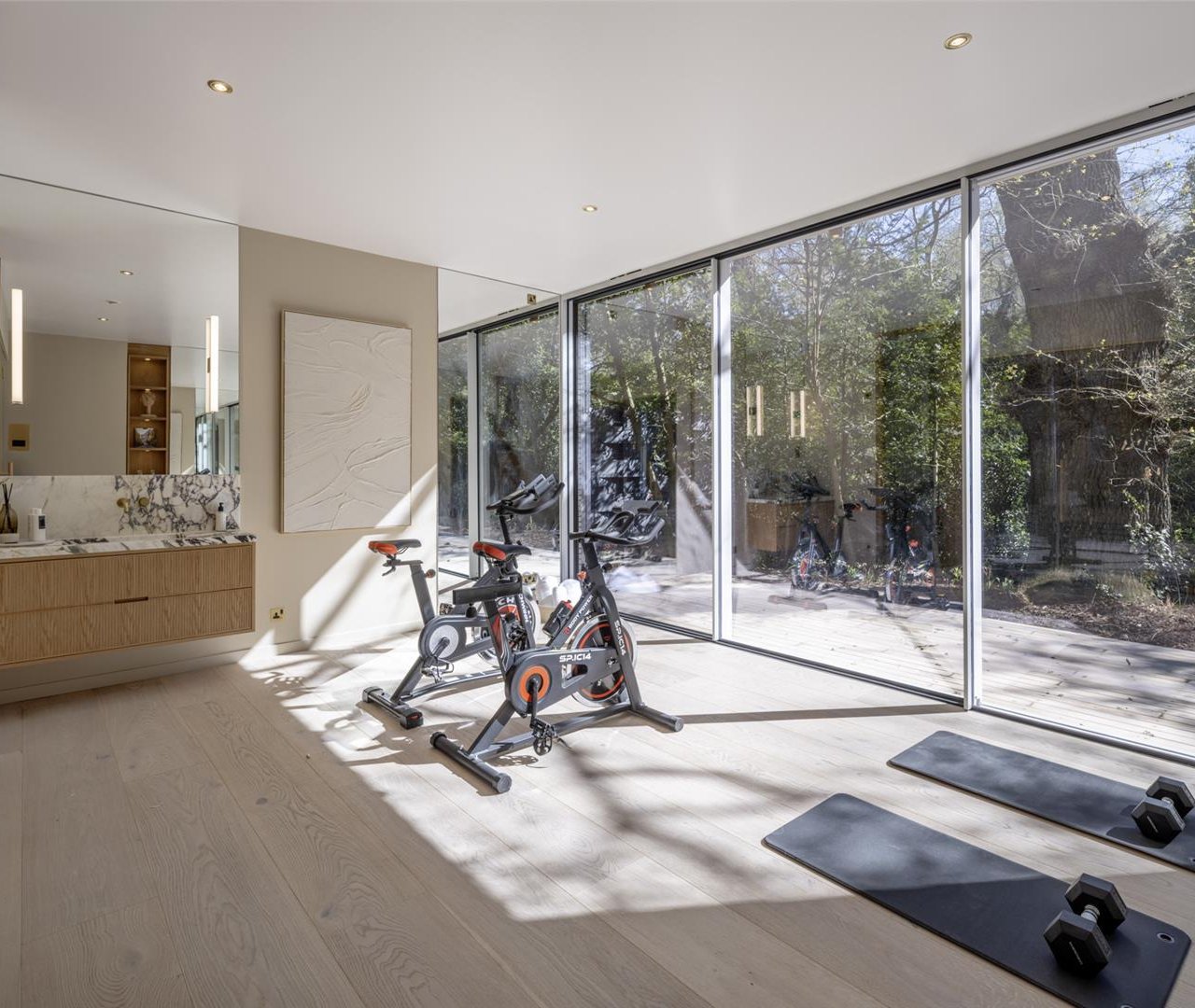 Beechworth Close, Hampstead, NW3 7UT