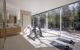 Beechworth Close, Hampstead, NW3 7UT