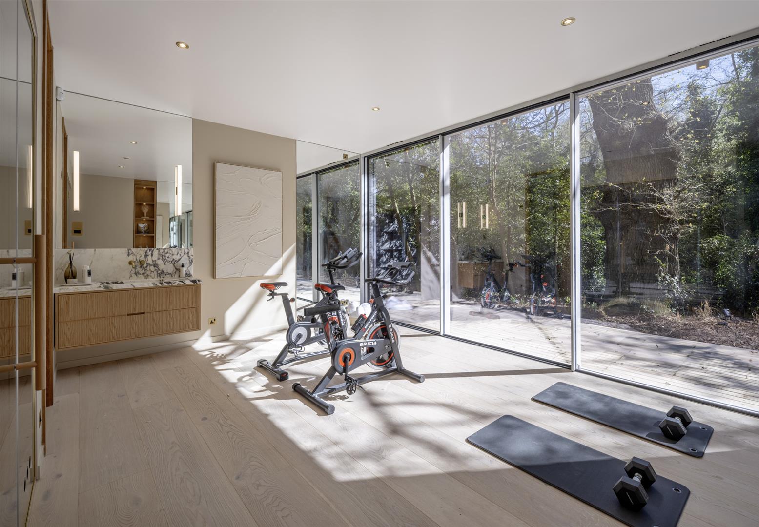 Beechworth Close, Hampstead, NW3 7UT