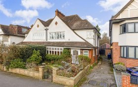 Lyndale Avenue Childs Hill NW2 2QD