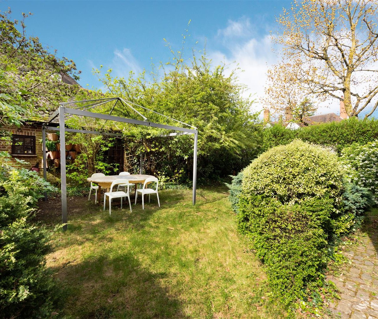 Meadway Close, Hampstead Garden Suburb, NW11 7BH