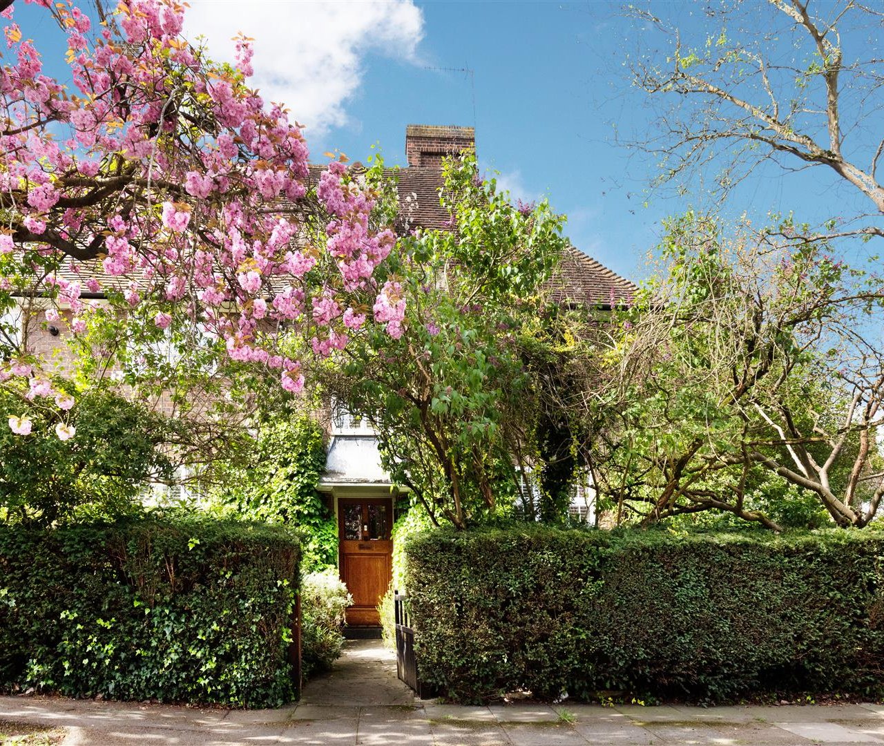 Meadway Close, Hampstead Garden Suburb, NW11 7BH