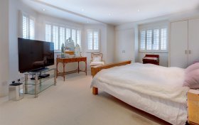 Meadway Close, Hampstead Garden Suburb, NW11 7BH