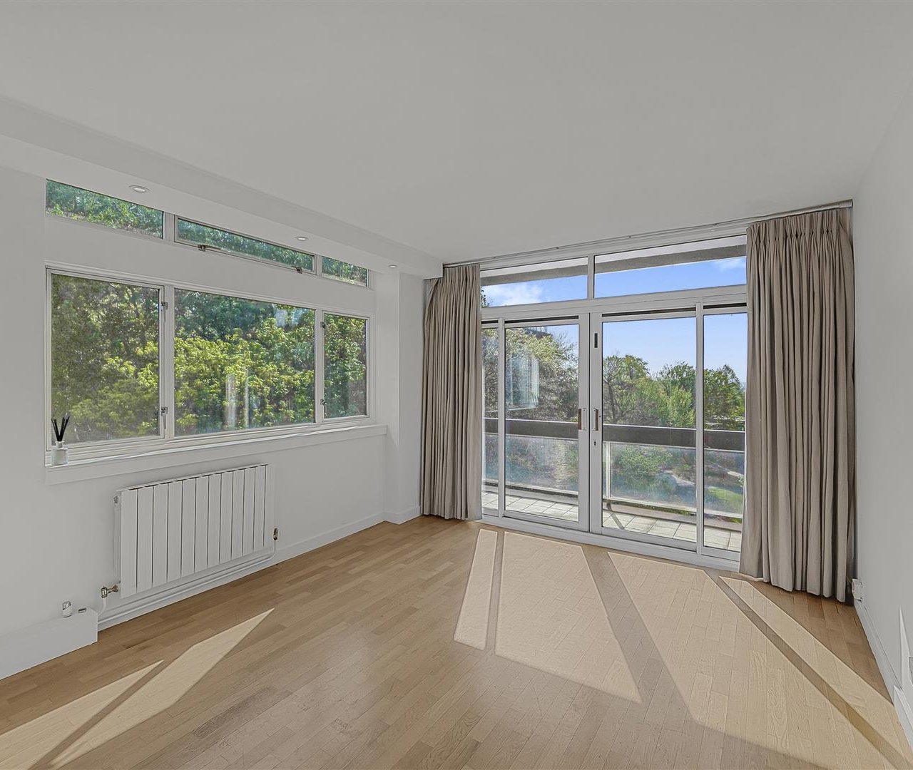 Oak Hill Park, Hampstead, NW3 7LH