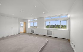 Oak Hill Park, Hampstead, NW3 7LH