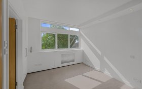 Oak Hill Park, Hampstead, NW3 7LH