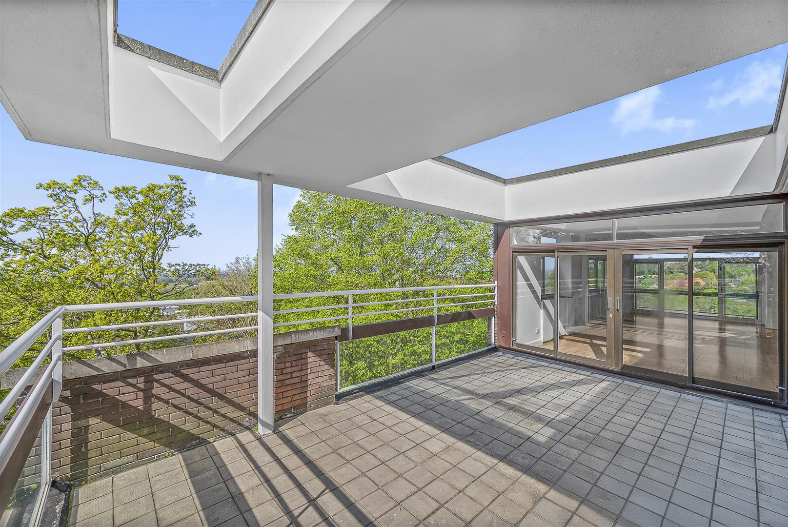 Oak Hill Park, Hampstead, NW3 7LH