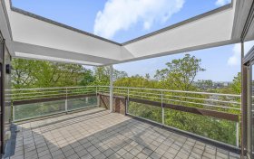 Oak Hill Park, Hampstead, NW3 7LH