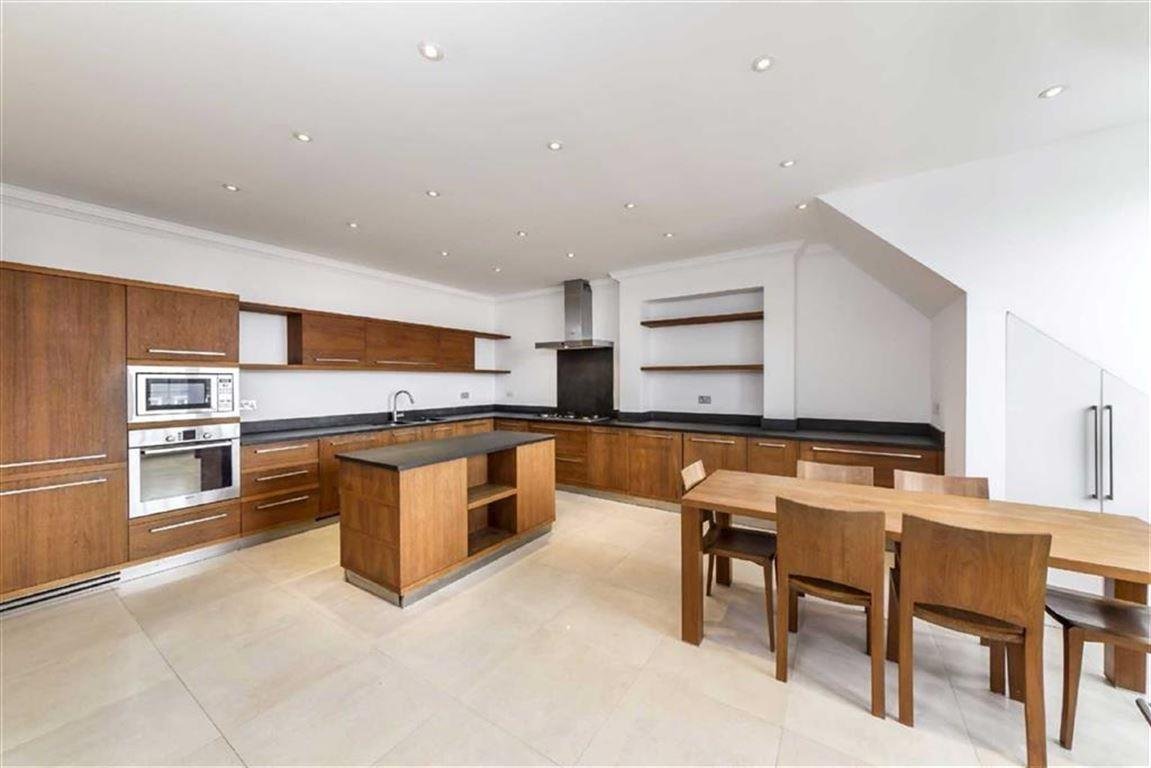 Bracknell Gardens, Hampstead, NW3 7EB