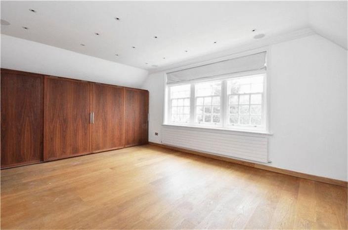 Bracknell Gardens, Hampstead, NW3 7EB