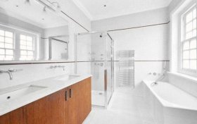 Bracknell Gardens, Hampstead, NW3 7EB