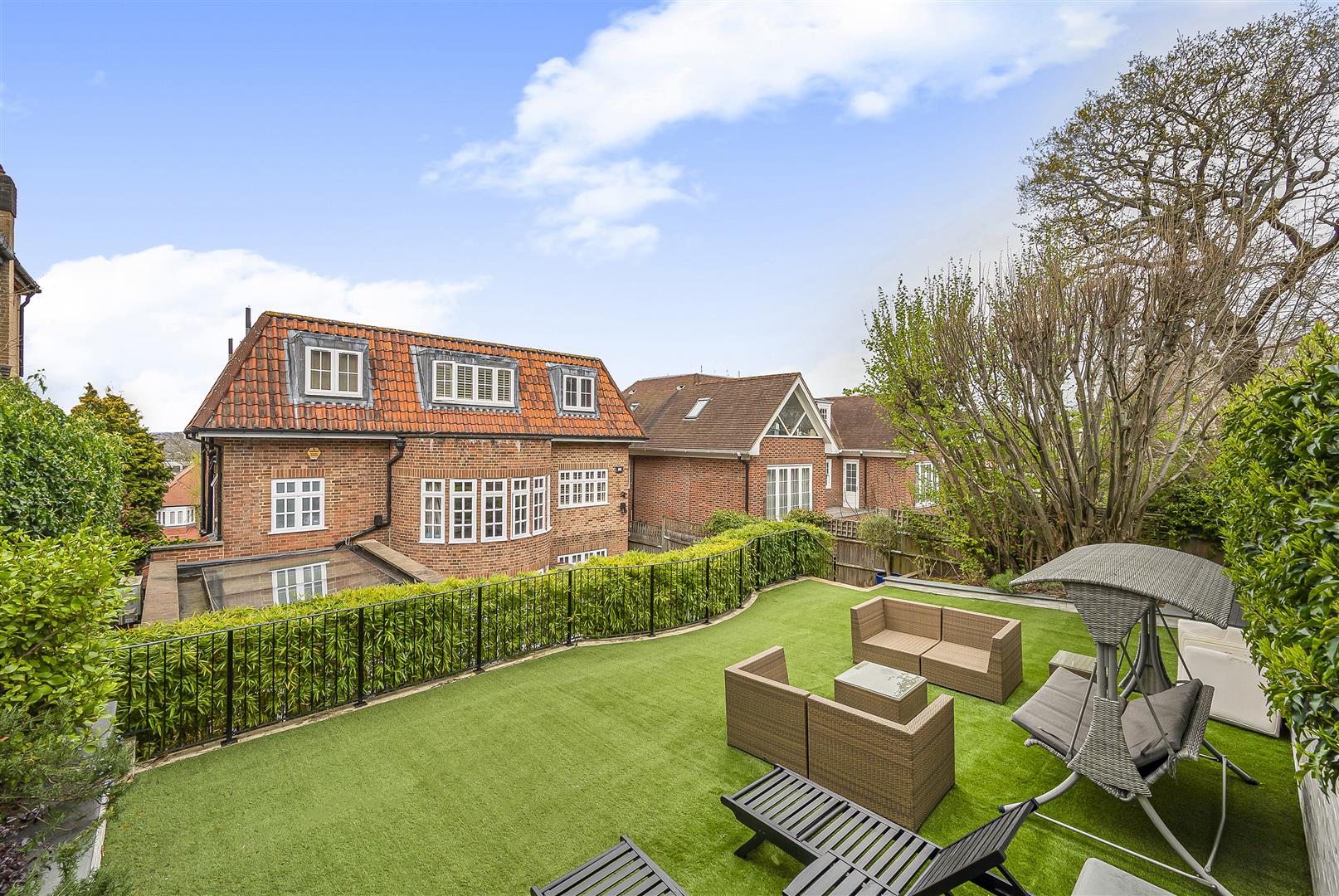 West Heath Road, London, NW3 7TN