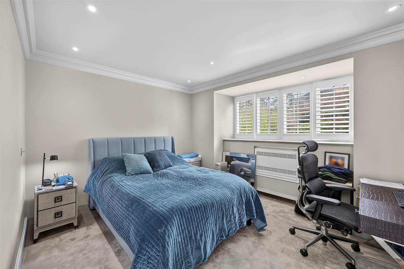 West Heath Road, London, NW3 7TN