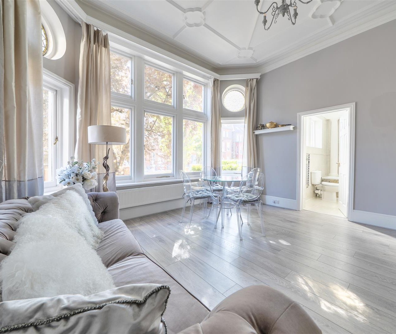 Frognal, Hampstead, NW3 6AR