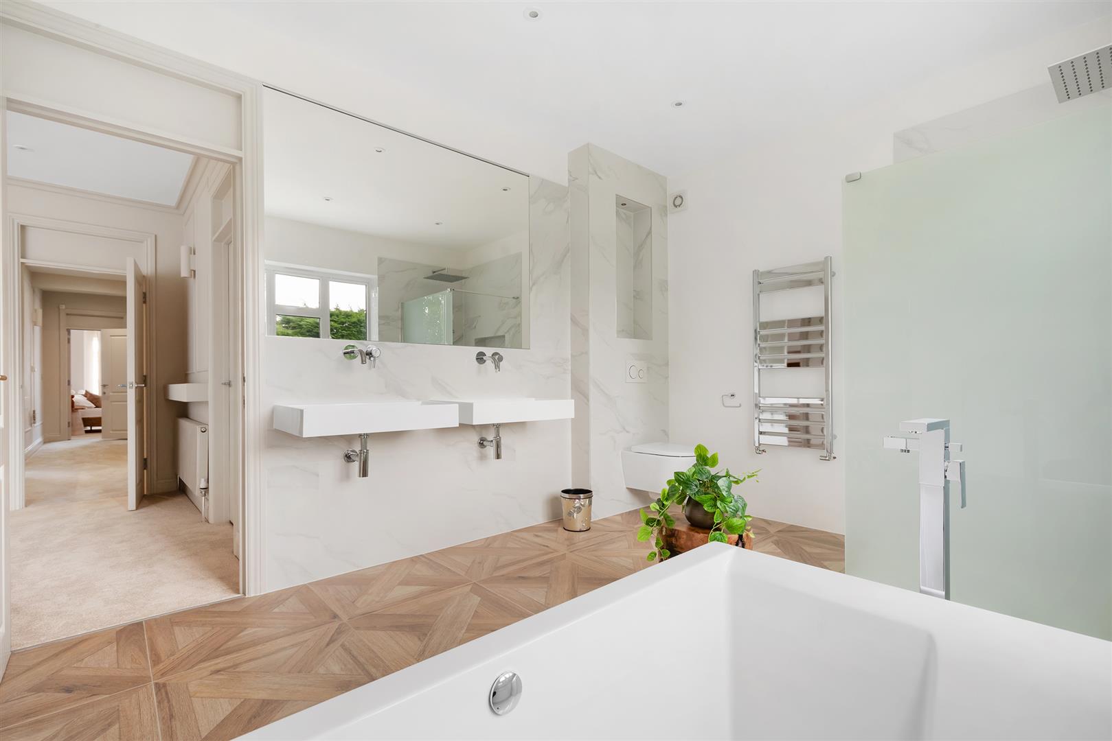 Hocroft Road, The Hocrofts, NW2 2BL