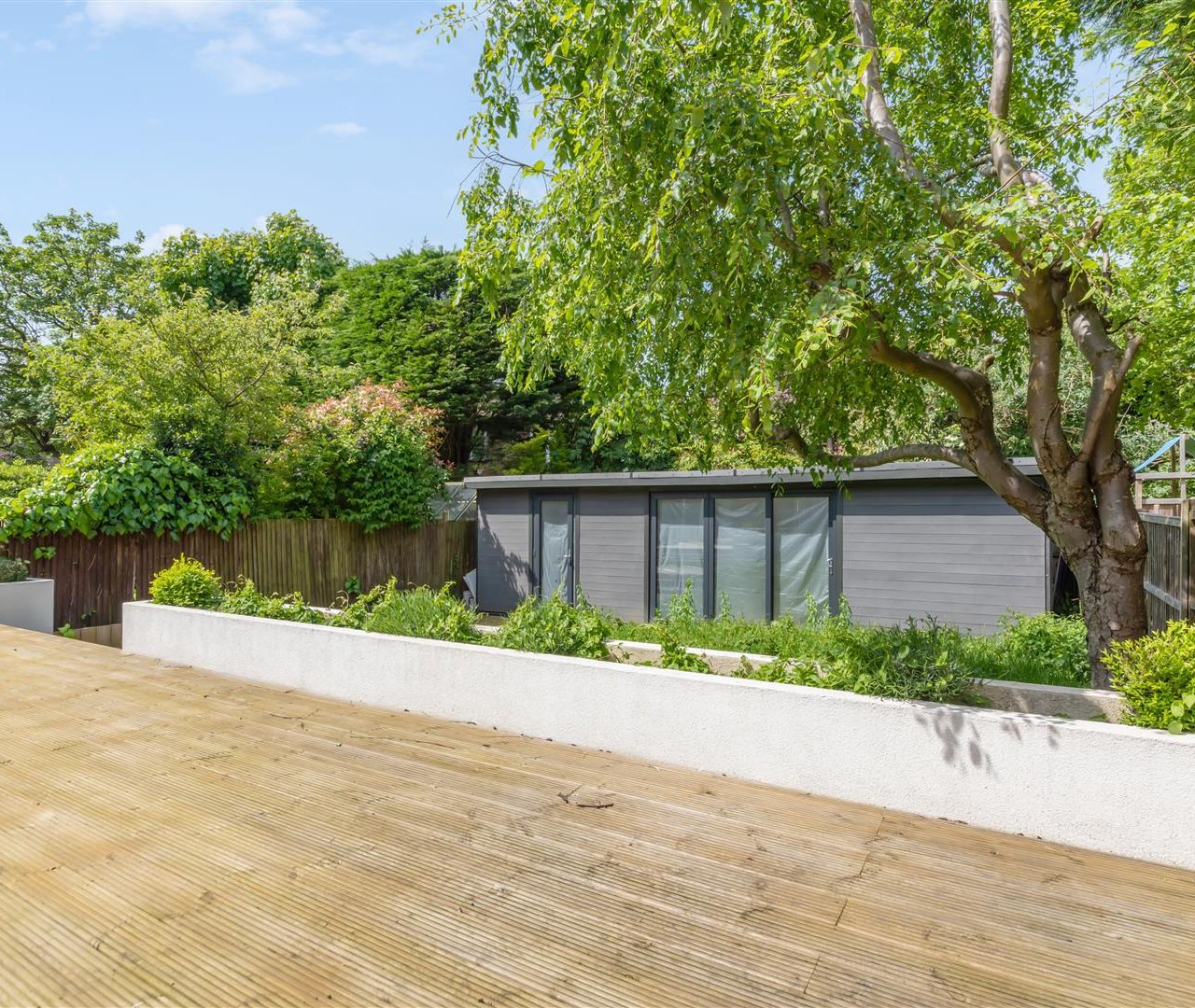 Hocroft Road, The Hocrofts, NW2 2BL