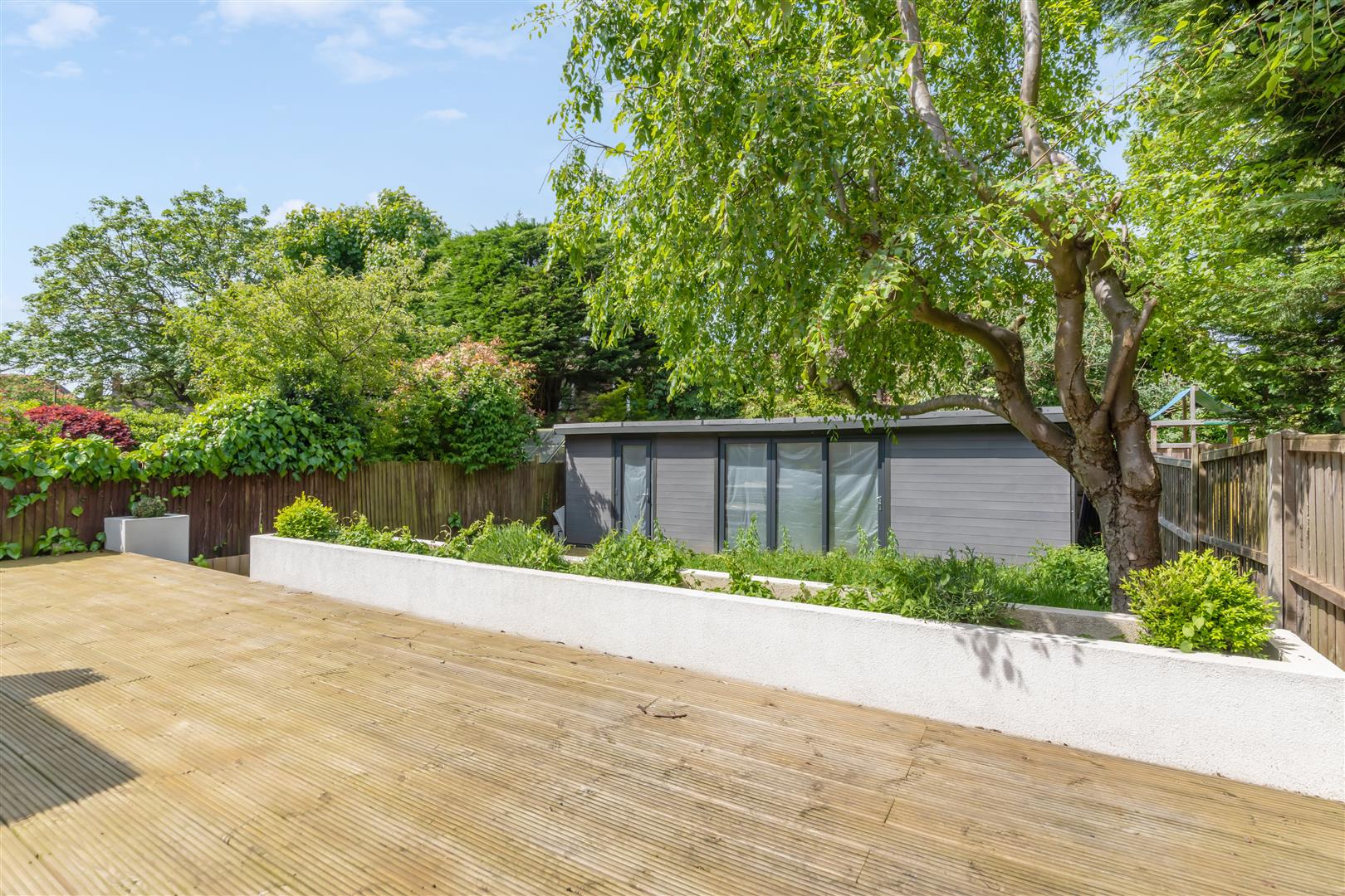 Hocroft Road, The Hocrofts, NW2 2BL
