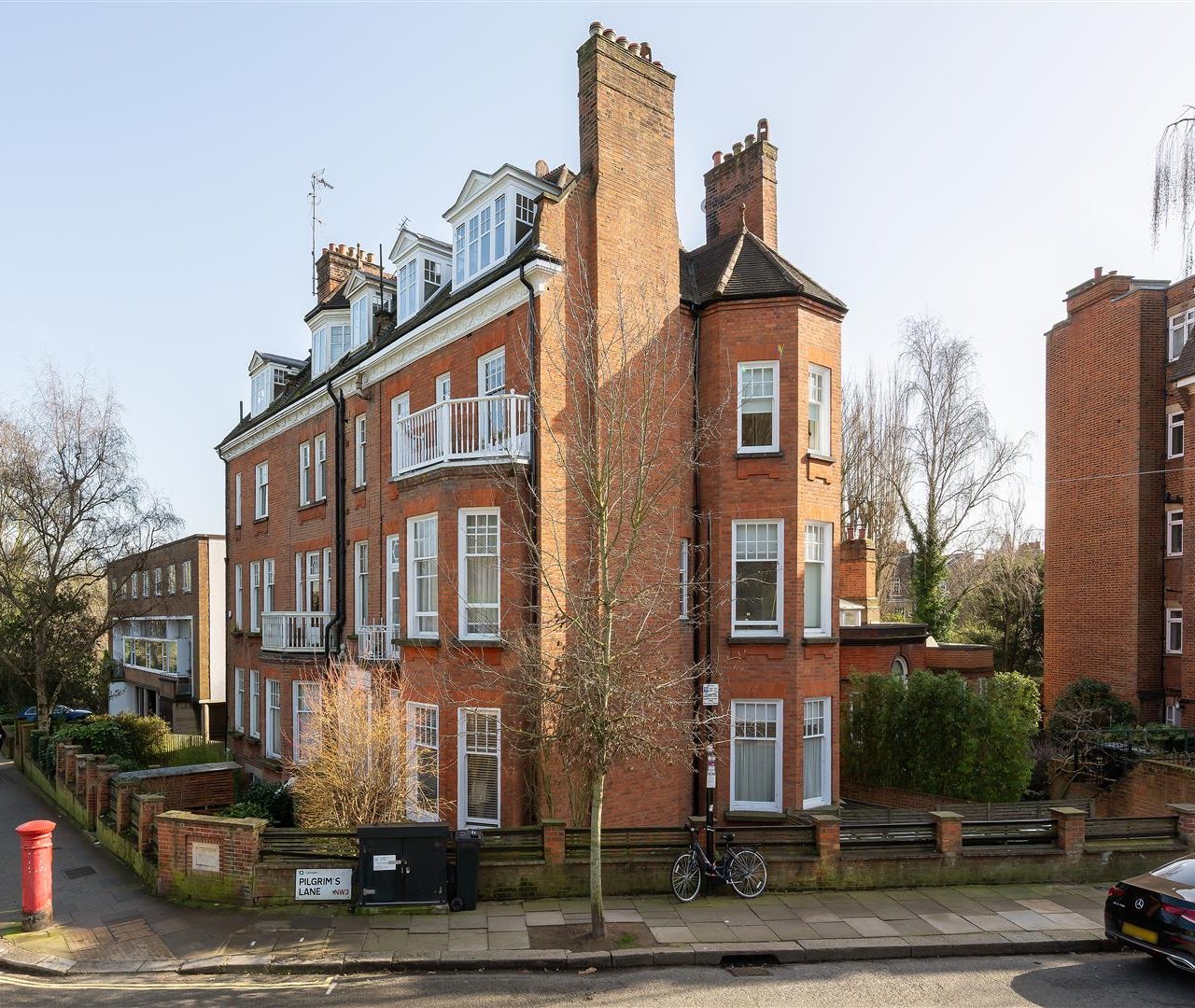 Willow Road, Hampstead Village, NW3 1TH