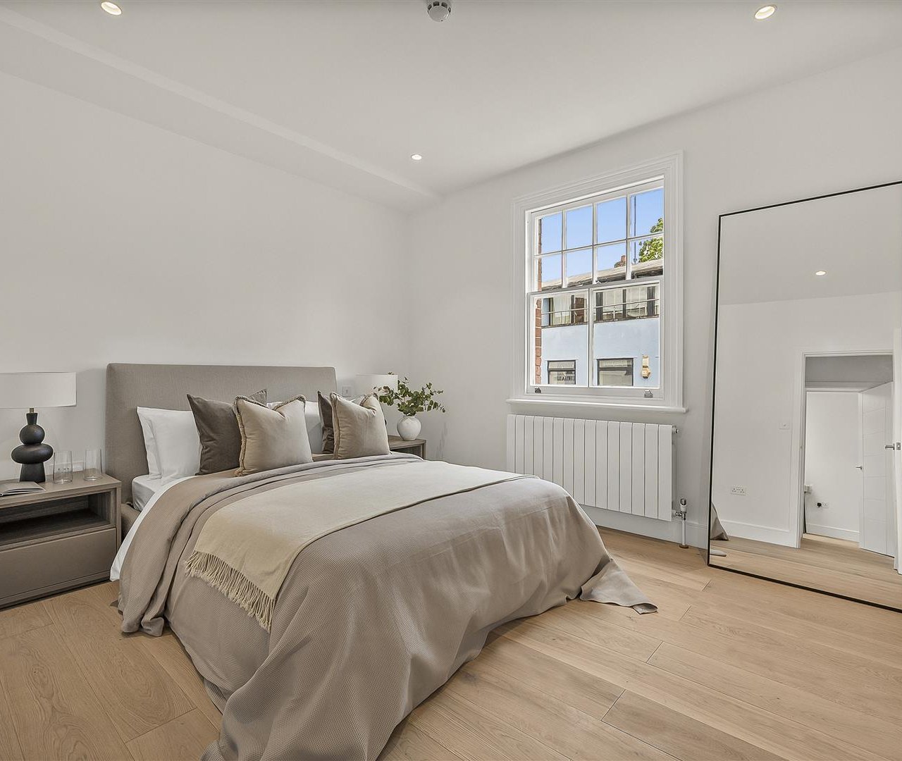 Belsize Lane, Belsize Park, NW3 5BB