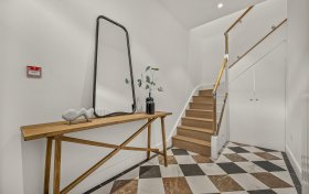 Belsize Lane, Belsize Park, NW3 5BB