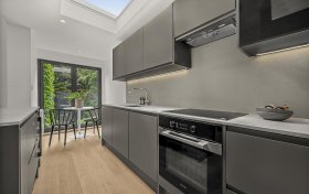 Belsize Lane, Belsize Park, NW3 5BB