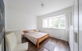 The Park, Golders Green, NW11 7SU