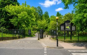 The Park, Golders Green, NW11 7SU