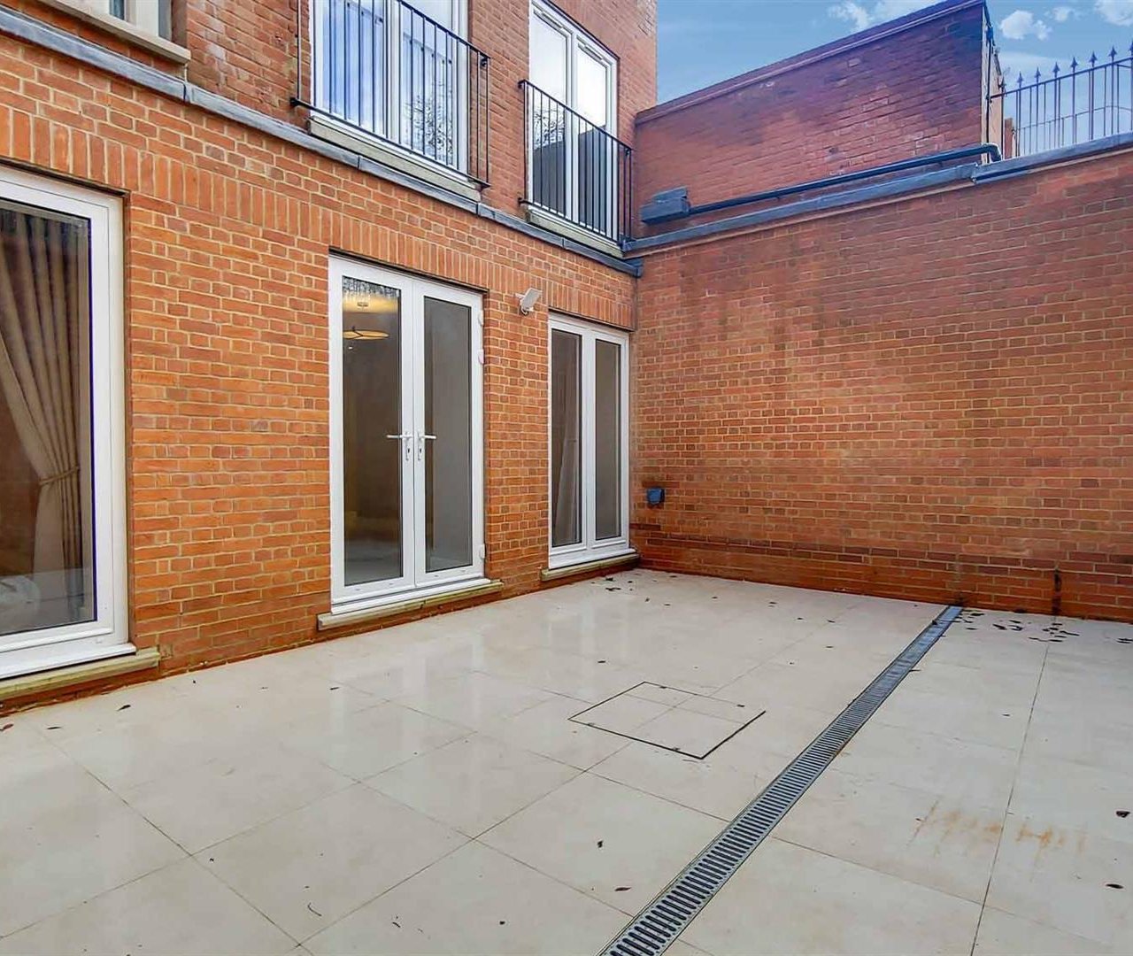 Fitzjohns Avenue, Hampstead, NW3 6PH
