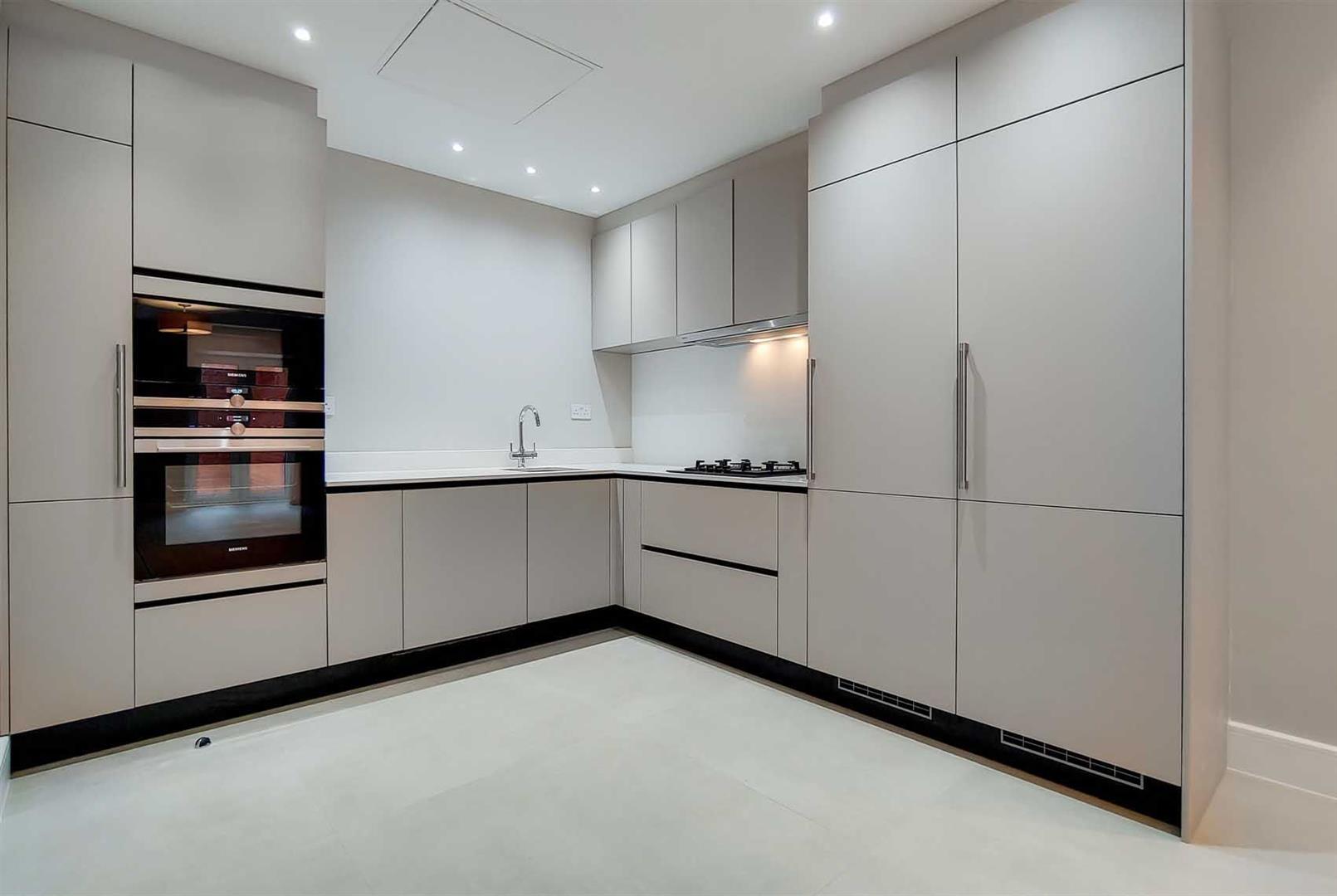 Fitzjohns Avenue, Hampstead, NW3 6PH