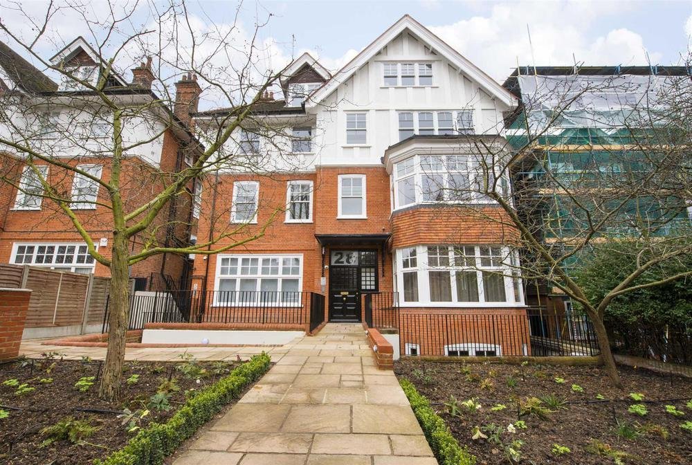 Lyndhurst Road, Hampstead, NW3 5PB
