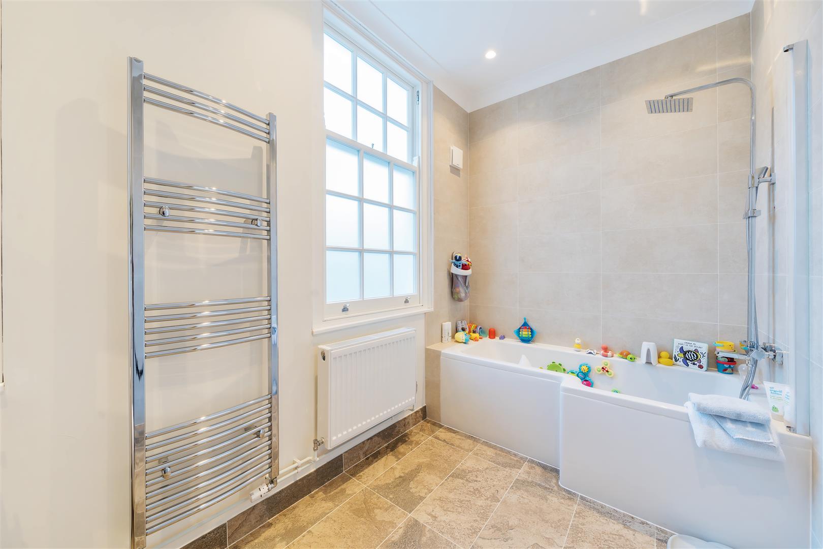 Redington Gardens, London, NW3 7SA